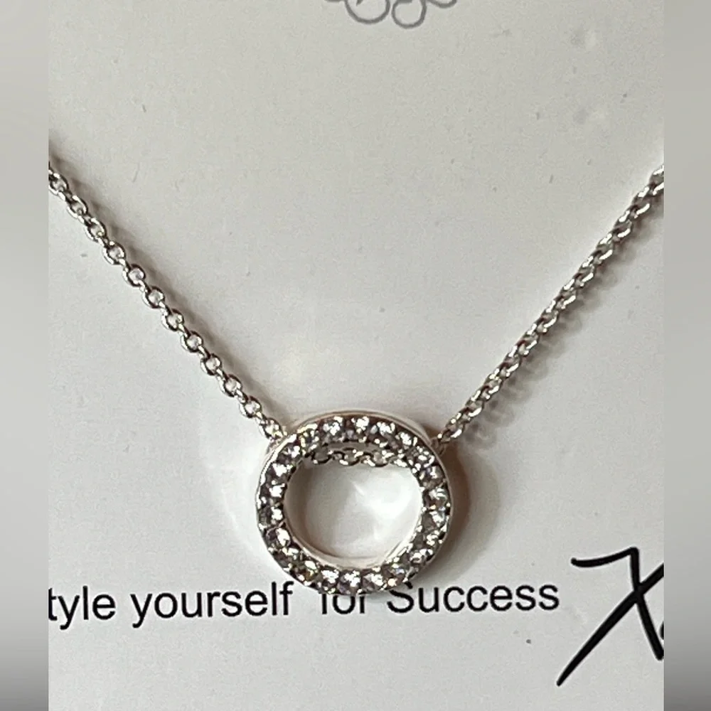 Roo Necklace- Silver - by Park Lane - Picture 3 of 6